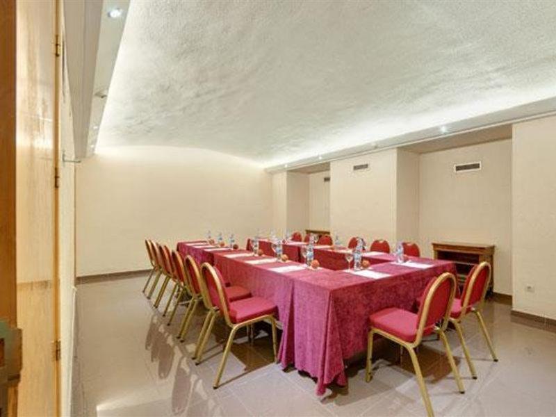 Hotel Elche Centro , Affiliated By Melia Business photo